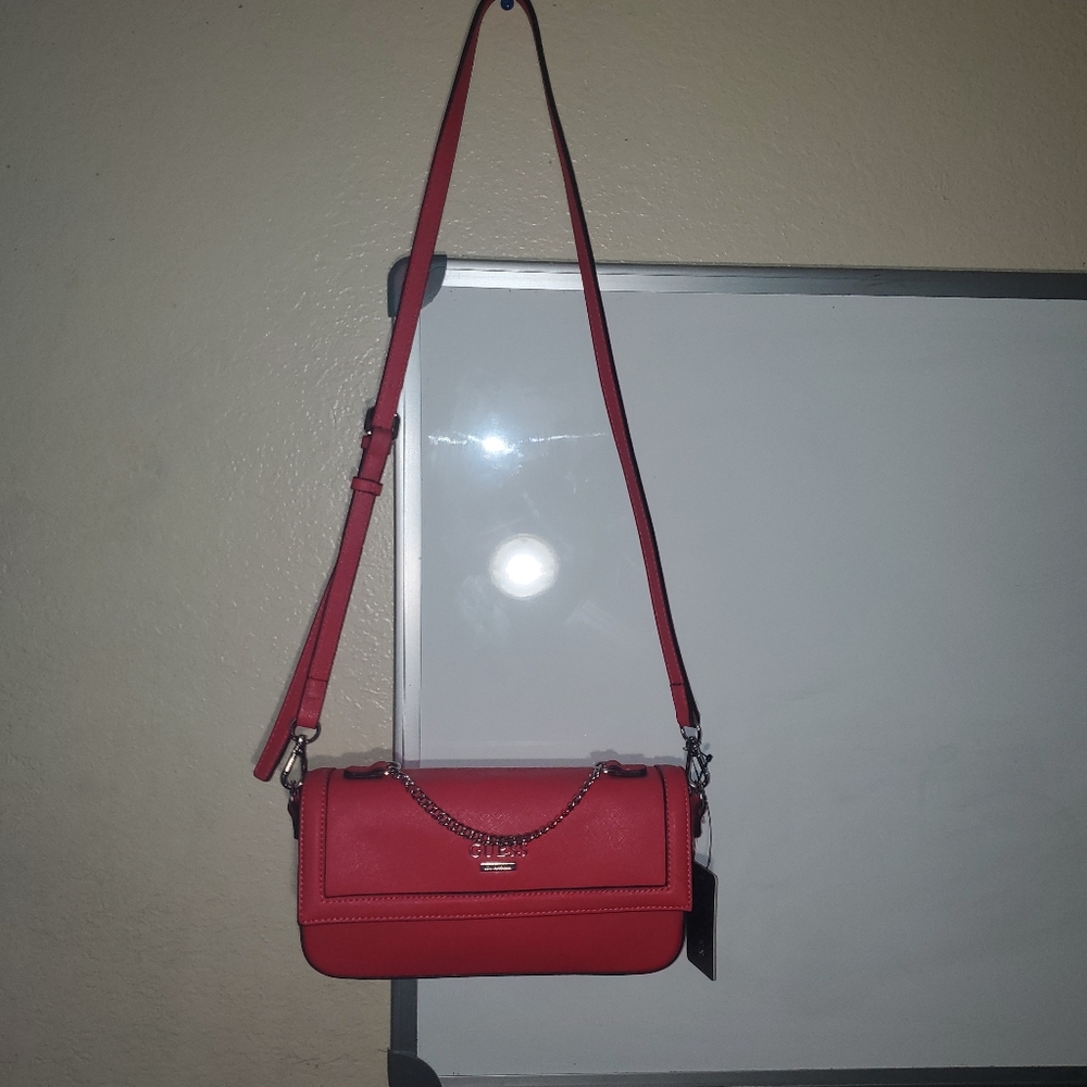 Guess Glasser Convertible Purse  Logo SF780614 Pin
